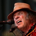  Ακούστε τη νέα δουλειά του Neil Young