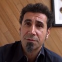  To τραγούδι του Serj Tankian με τον Benny Benassi (ακούγεται…)