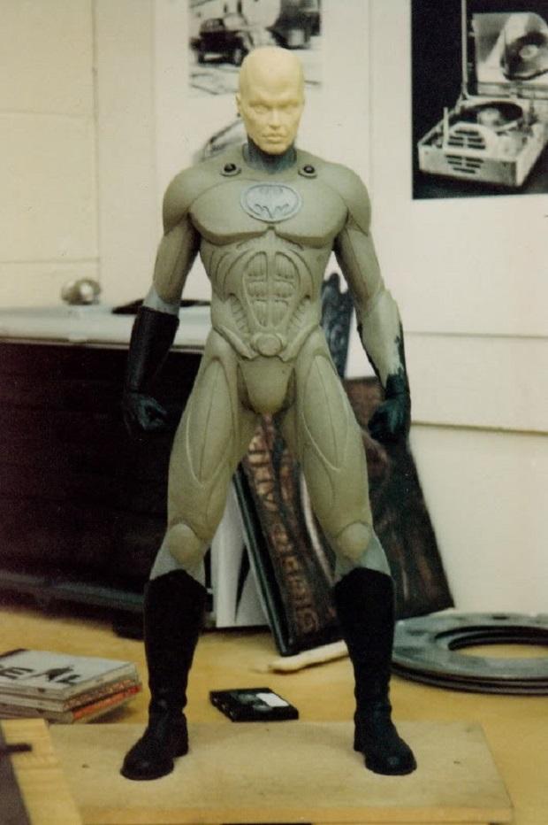michael-keaton-batman-3-costume-1