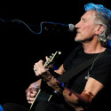  Οι Roger Waters, Tom Morello και Billy Corgan ερμηνεύουν το Comfortably Numb