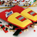  Η Lego φτιάχνει ειδικές ανθεκτικές παντόφλες για… lego