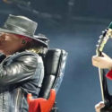  Ο Axl Rose θέλει περισσότερα shows με τους AC/DC