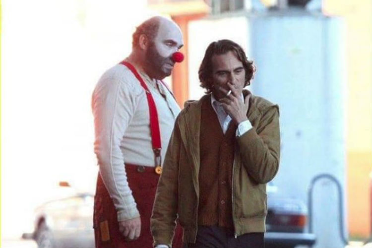  Οι πρώτες φωτογραφίες και video του Joaquin Phoenix ως Joker
