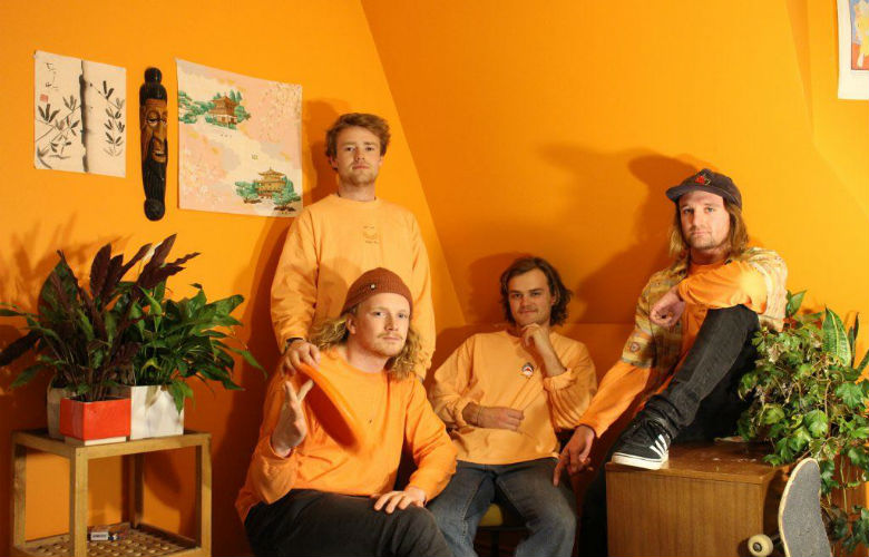  Mild Orange | Ψυχεδελισμός και vibes μιας διαφορετικής era