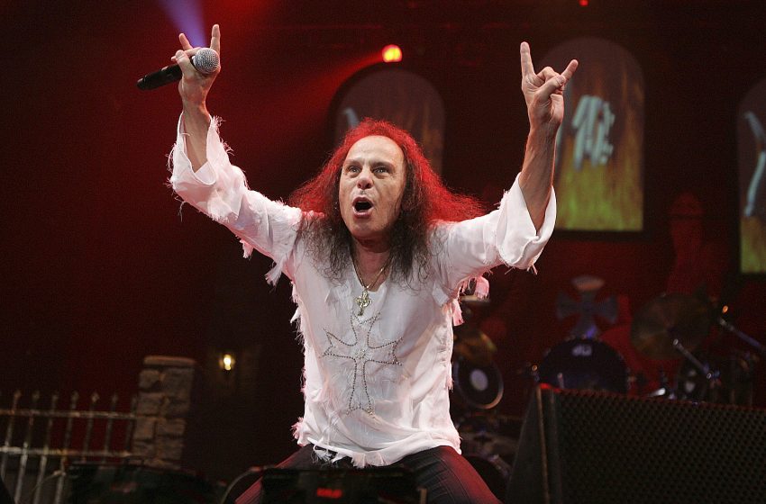 Τον Ιούλιο έρχεται η αυτοβιογραφία του Ronnie James Dio